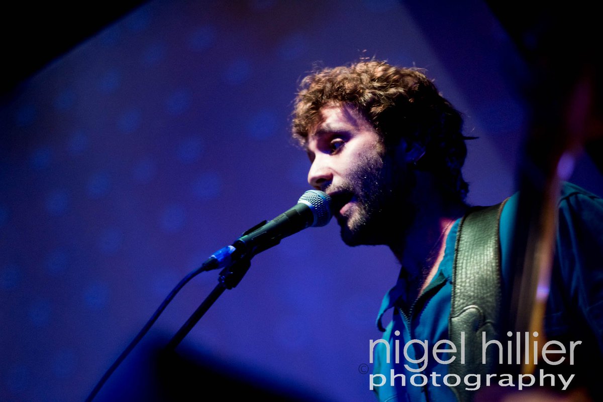 Nigel_Hillier's tweet image. more pics from last nights @JOANPOLICEWOMAN &amp;amp; #benjaminlazardacies gig @thetradesclub   @TomRoseMusic #concertphotography #musicindustry