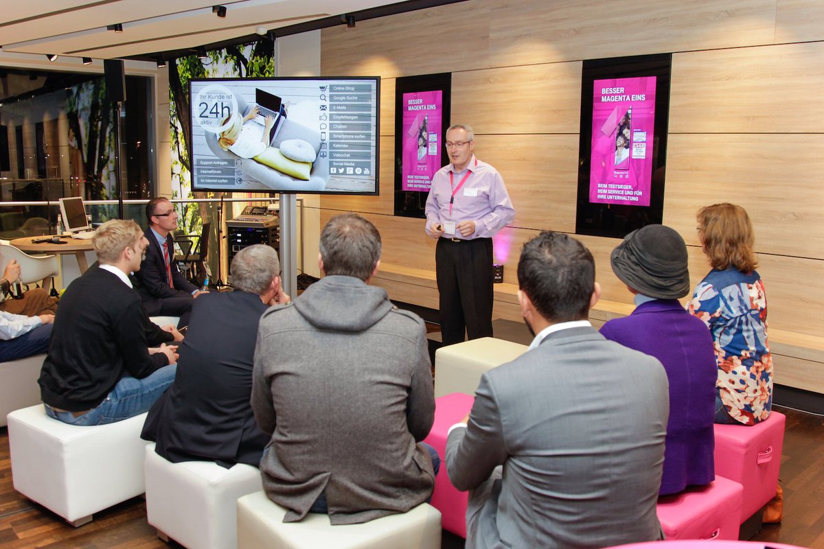 Gestern viel fachlicher Austausch &amp; Spaß beim IT-Expertentag für #Geschäftskunden im #Telekom Flagship-Store #Düsseldorf | #telekomwall