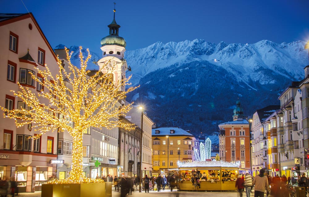 www_Allinn_at's tweet photo. Hier stellen wir Euch die schönsten #Christkindlmärkte #Weihnachtsmärkte in #Innsbruck #Tirol vor >> https://t.co/Q5xW7CDwH8 https://t.co/wI97LayZoI