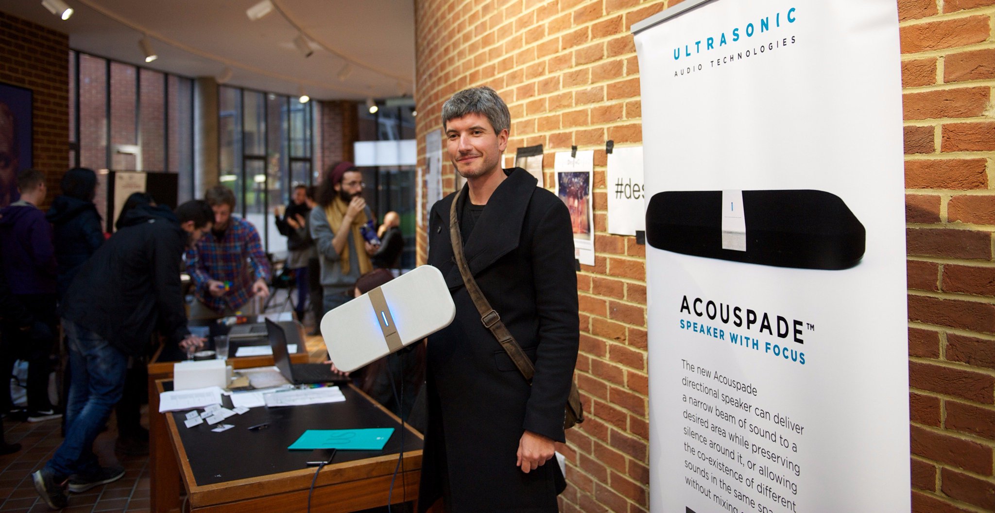 acouspade directional speaker