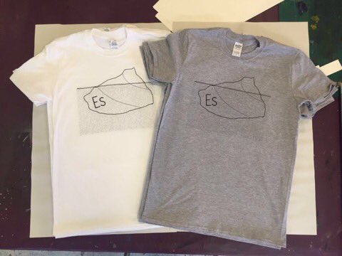 EsEsEs_band's tweet image. Iceberg tees now available at esband.bandcamp.com, screened by the mighty @PositivePress__
