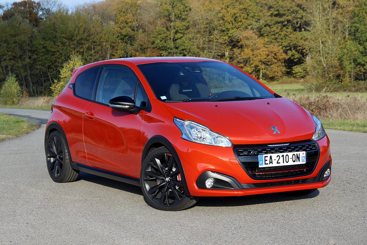 Peugeot спортивная модель
