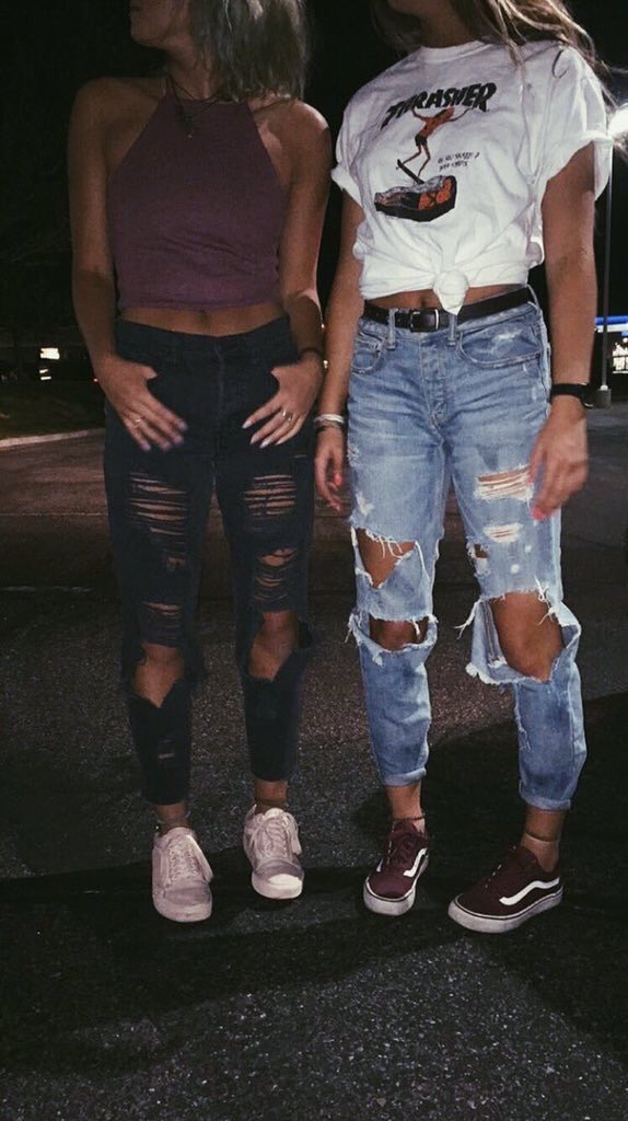 FuegoFits's tweet image. For outfit ideas,inspiration and just dope street wear and fashion pictures you need to follow @StreetwearDaiIy 💯 🔑