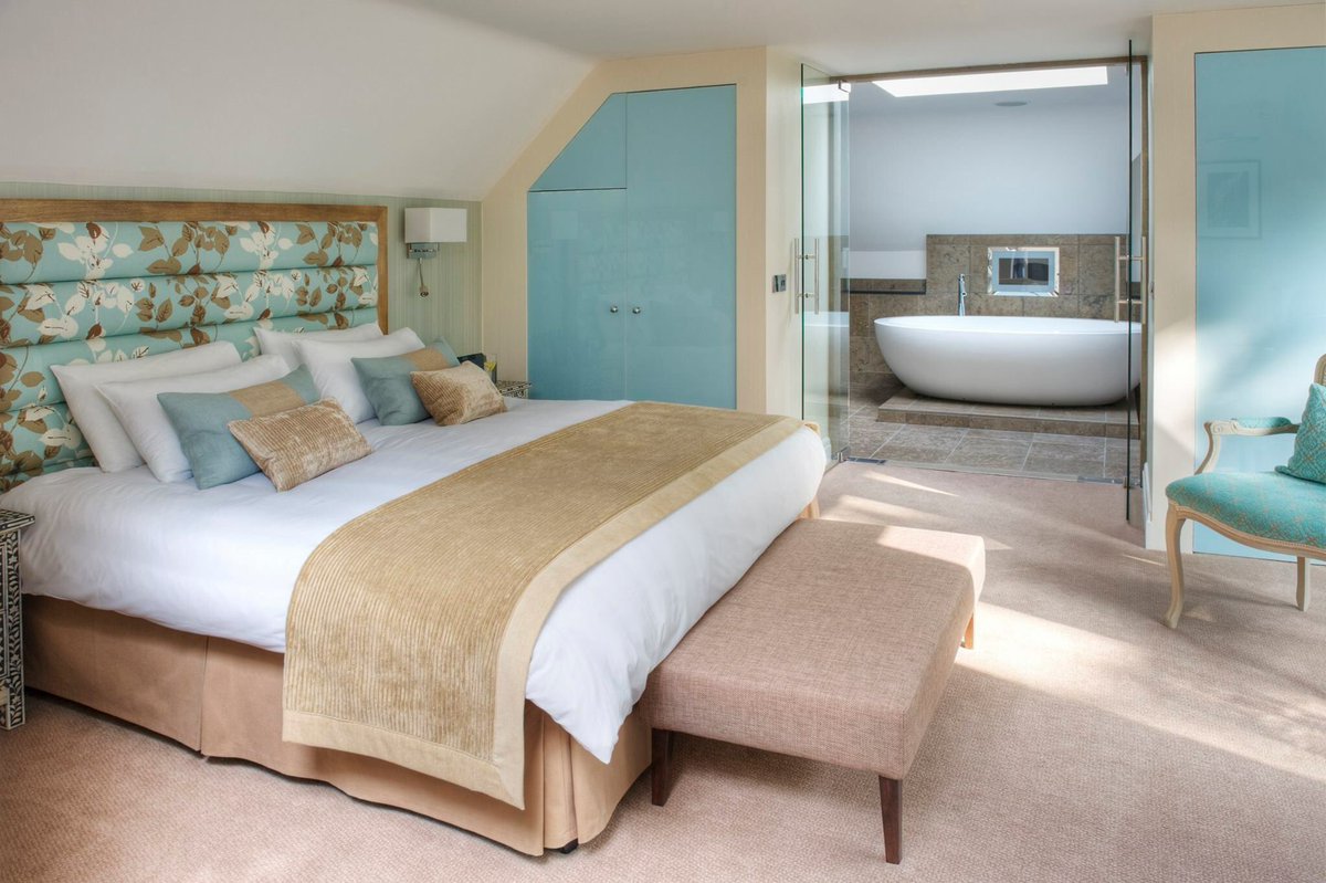 LinthwaiteHouse's tweet photo. Win a night in our luxury #LoftSuite with our @bbccin fundraising raffle - running today until Monday! Enter: https://t.co/rU4GqElit1 https://t.co/TgQsCrPjmP