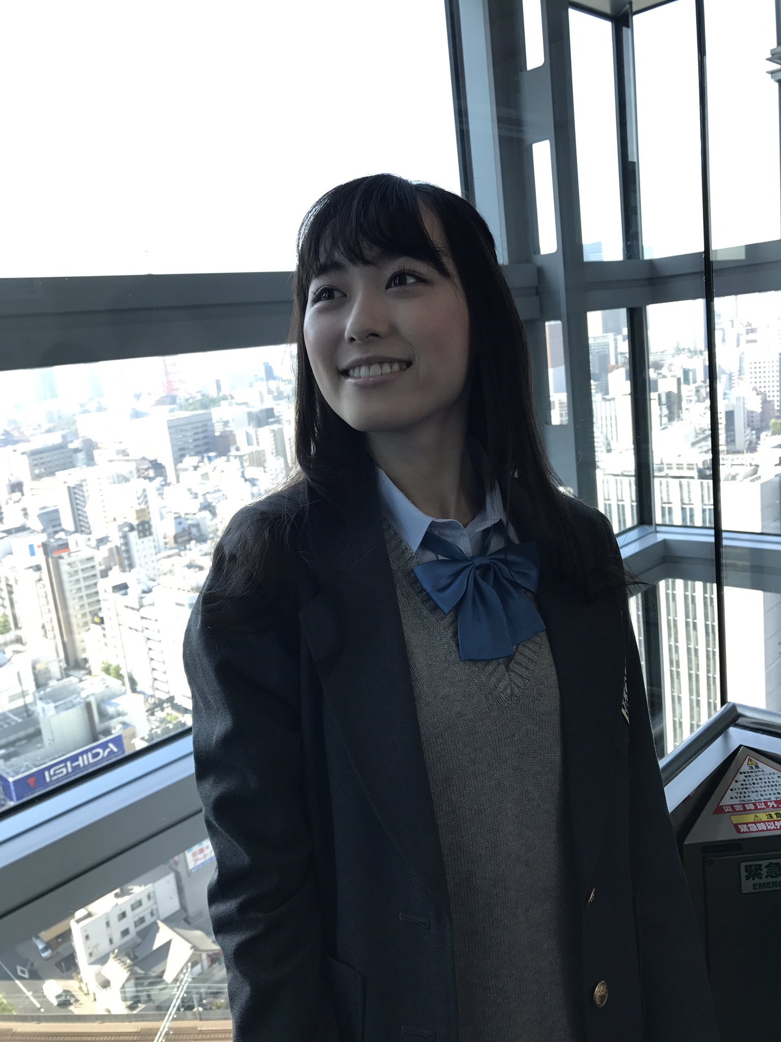 中村アンアイコラ画像 