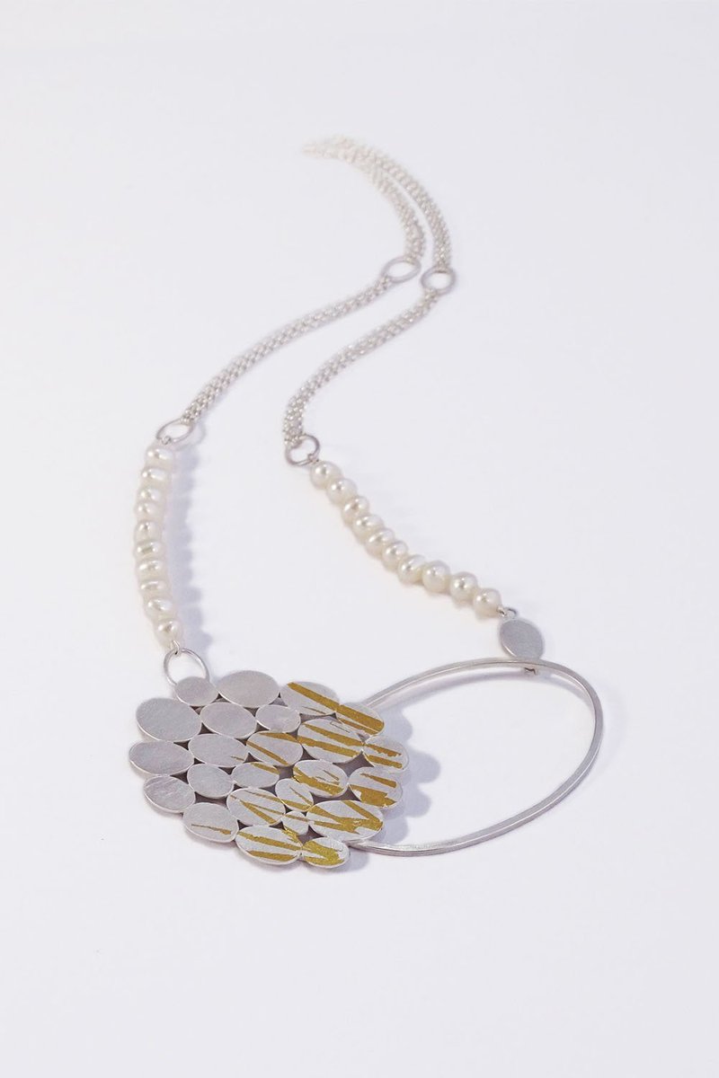 CraftLeeds's tweet photo. Wowing visitors to #Leeds this #Christmas are @AlisonPhillipsJ &amp; @yellowshedpots with their #jewellery &amp; #ceramics https://t.co/BkoeGgA1pA https://t.co/v6WJfkhVN0