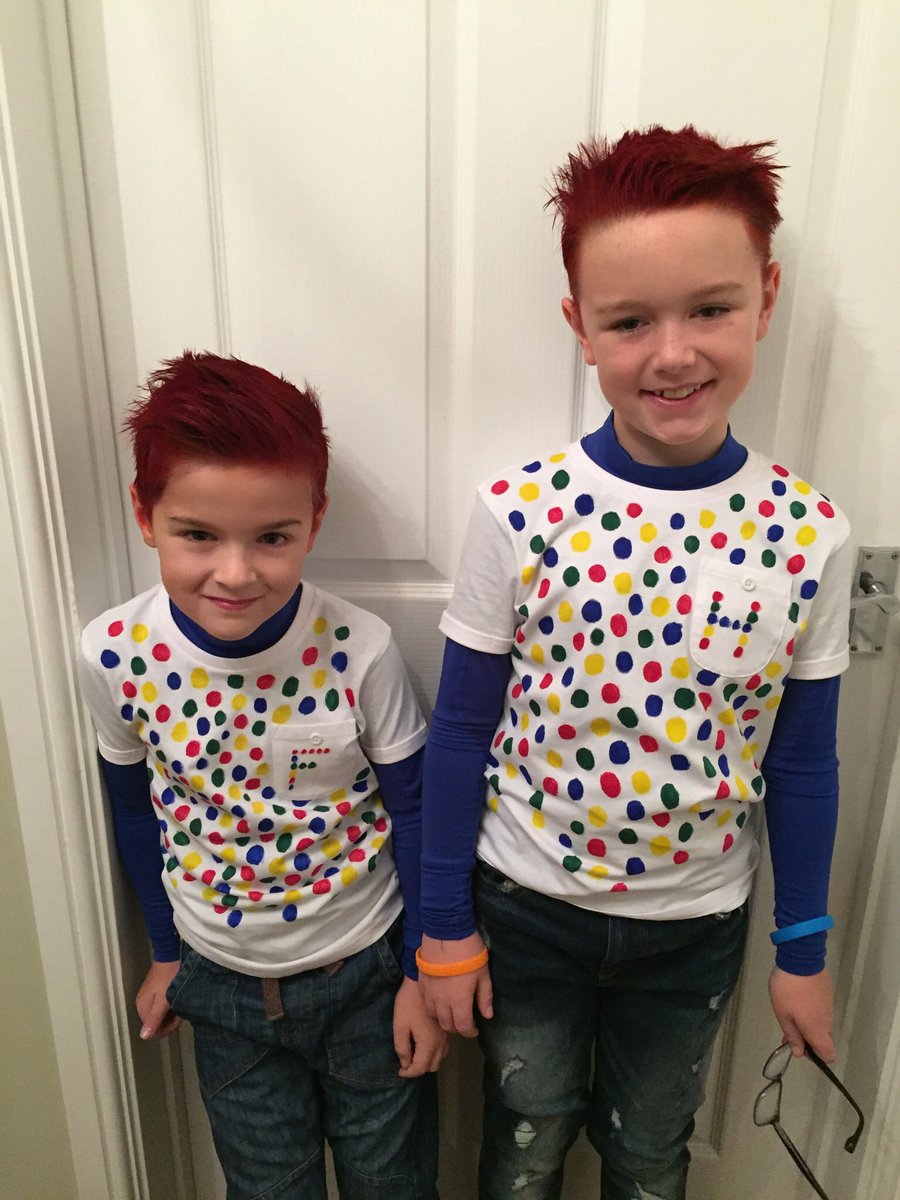 ukpcum1's tweet photo. Hey @paulpogba what do you think of my boys #ChildrenInNeed top, his favourite player #PUGBA #6 @ManUtd @BBCCiN https://t.co/CJv4kwtOma