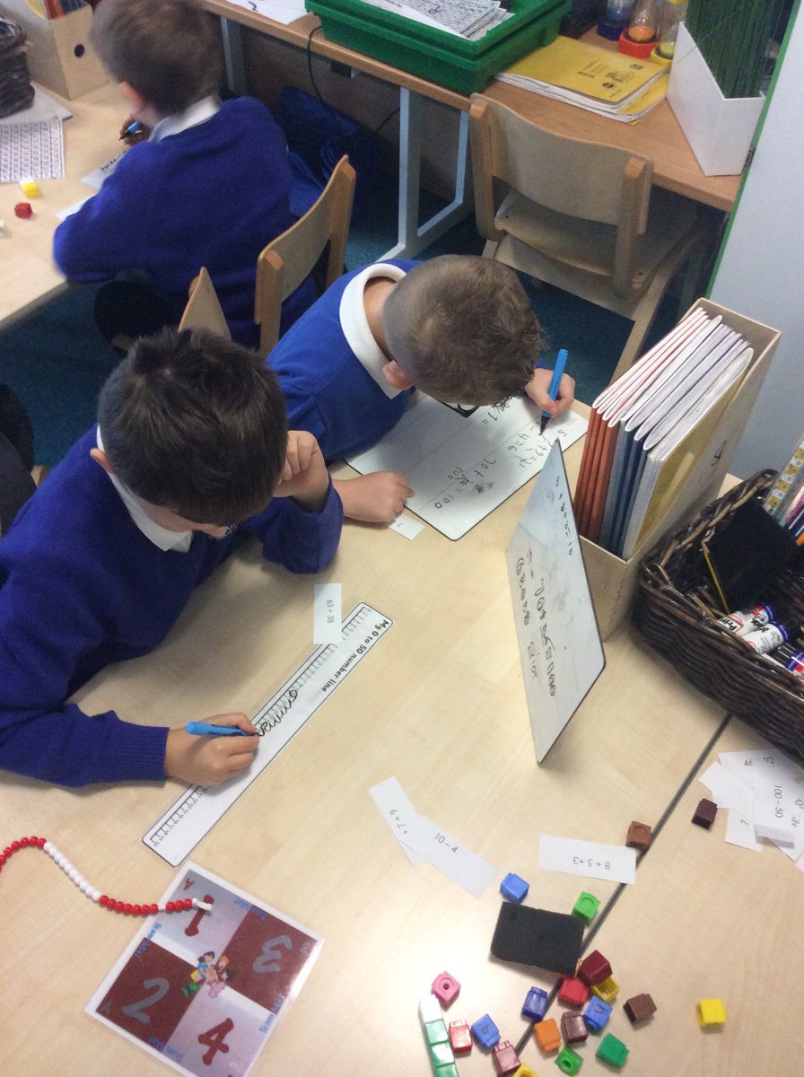 plum_class's tweet photo. We are choosing preferred strategies to work out addition and subtraction problems! #MathsRockedToday #concreteobjects #maths @foxfield https://t.co/zyAayXsQ4R