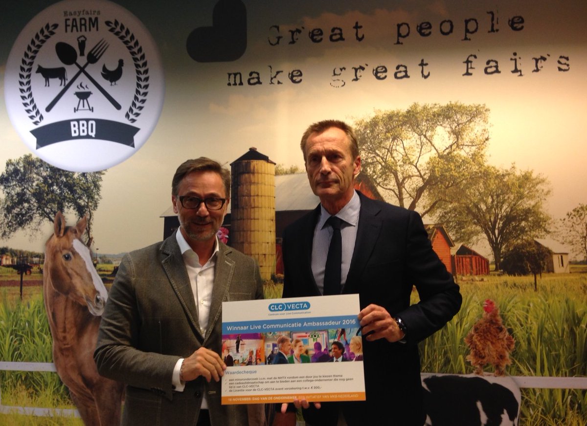 Eric Everard won the Live Communication Ambassador award! Thank you for voting and for the support <a href="/CLCVECTA/">CLC-VECTA</a> bit.ly/2g2SgLl