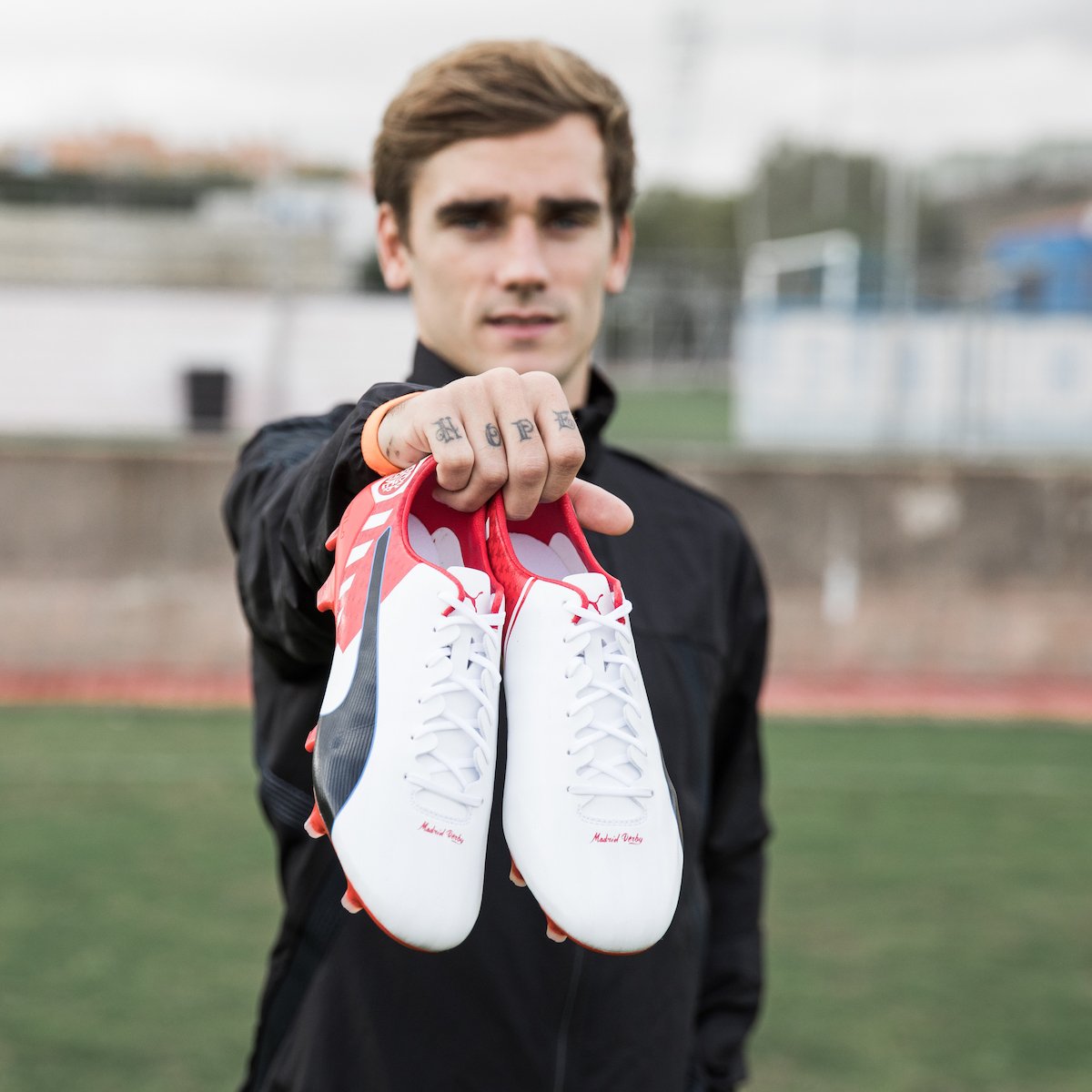 Soccer_Laduma's tweet photo. These are the signature #evoSPEED boots Antoine Griezmann will wear in tomorrow's #MadridDerby!

You like?

#ForeverFaster @PUMASouthAfrica https://t.co/P7APmIGkK6