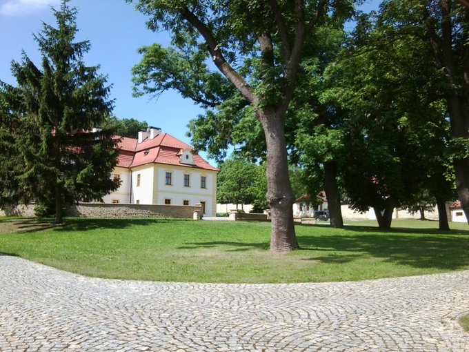 Here r pics of open-air area) Next day after I arrived, probably) GREAT distant Estate in old (or not<a href="/tag/moscow"class="tags"><span>#moscow</span></a>