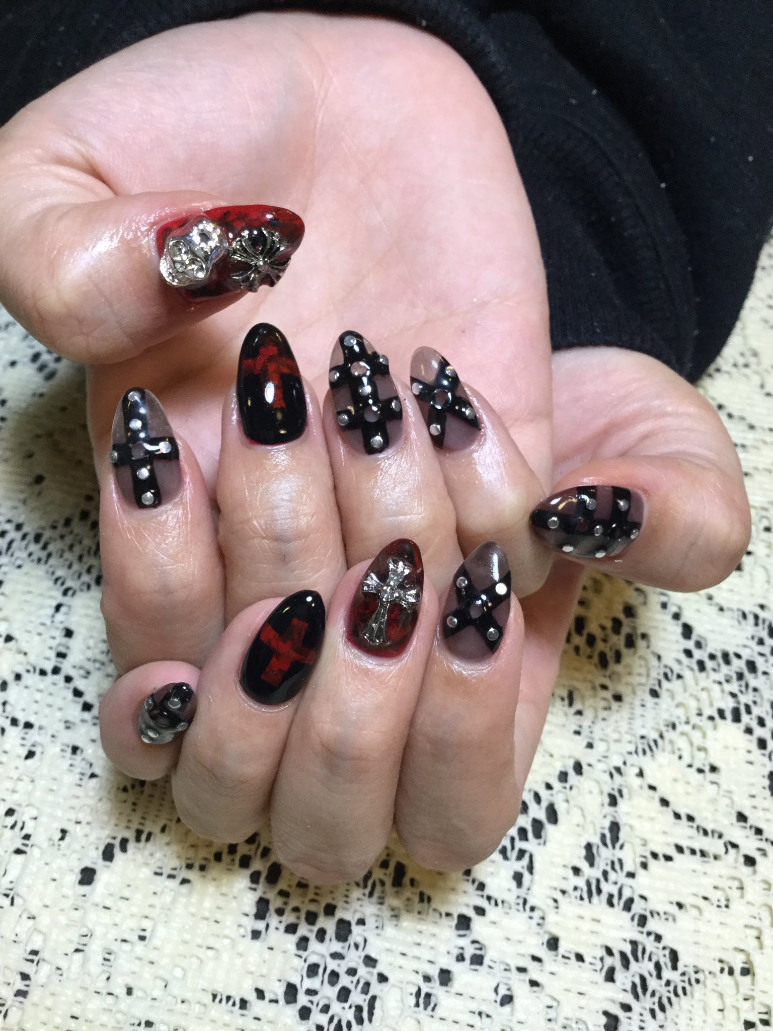 تويتر Private Salon Allure على تويتر ハーネスネイル 可愛い これなら 女の子もメンズも 似合うと思うんだなー ハーネス ネイルデザイン ネイルアート ロックネイル パンク メンズネイル 東新宿 歌舞伎町 新宿 ネイルサロン プライベート