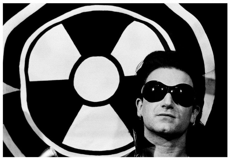 Bono wearing our model VIKING 1973 #bono #theflyshades #u2