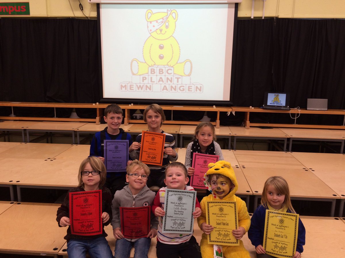 gwaunynant's tweet photo. Da iawn disgyblion yr wythnos! Excellent - pupils of the week https://t.co/tSF1FqRqXj
