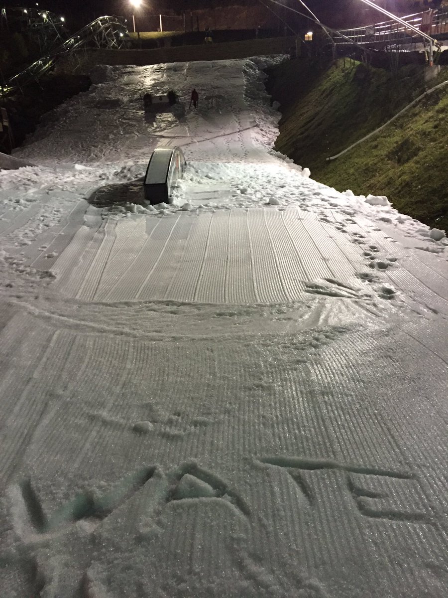 Snow day!!  <a href="/OberGatlinburg/">Ober Mountain</a> <a href="/Ober_Freestyle/">OGFT</a> <a href="/TrentMWeather/">Trent Magill</a> <a href="/OberGatlinburg/">Ober Mountain</a> @WATEBeesley