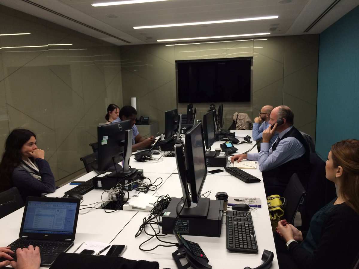 tsaunderssaas's tweet image. #BELhyperloop judge Paul from @BPRarchitecture up talking innovation in #BIM @Asite