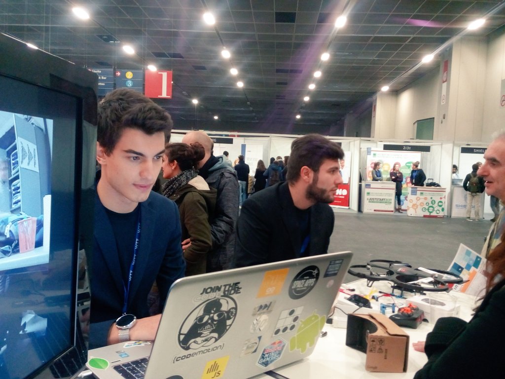 Wearable_Torino's tweet photo. Innovation Marketing vi aspetta per farvi toccare con mano le #WearableTech #WTTorino https://t.co/GUek08dgQg