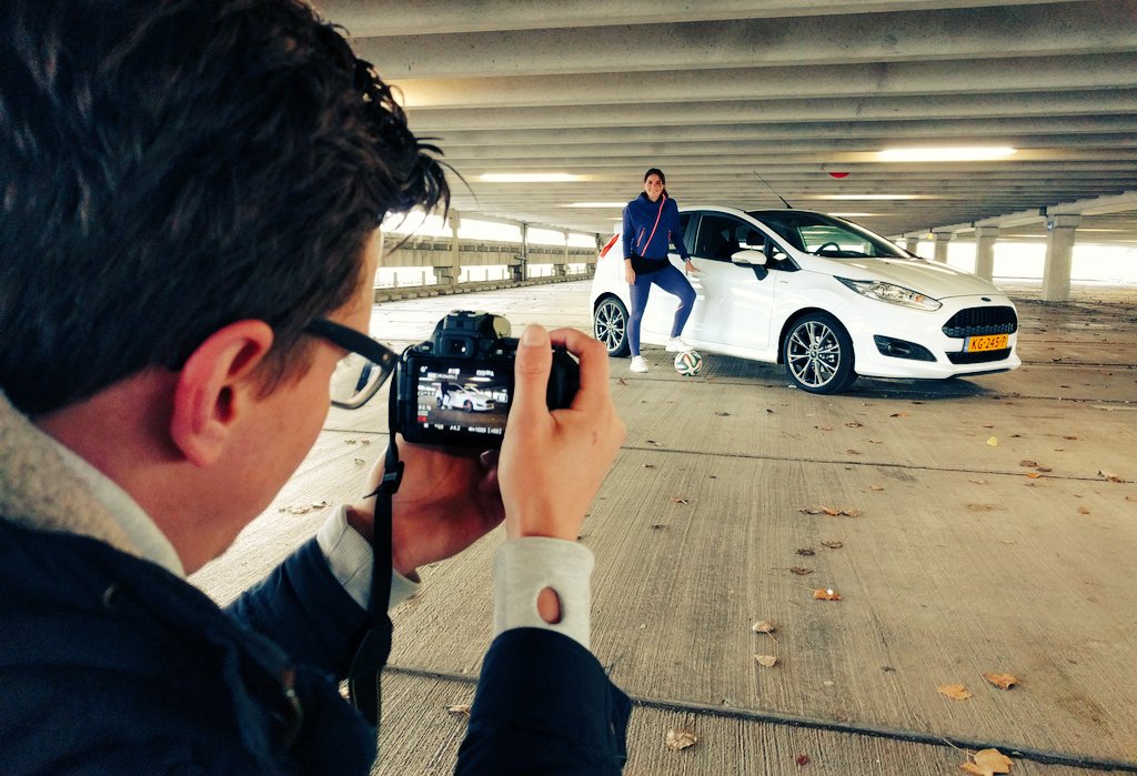 robert_claus's tweet image. Onderweg naar @VoetbalBeurs met @Topsportlease en @BabicheRoof. Woensdag 30 november gaan we live! Rijd ook even langs!