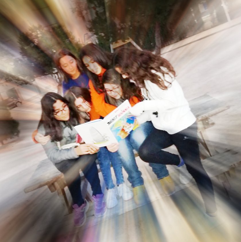 fivedivines's tweet image. Llegint amb les amigues #CECVContemLecturaAVL