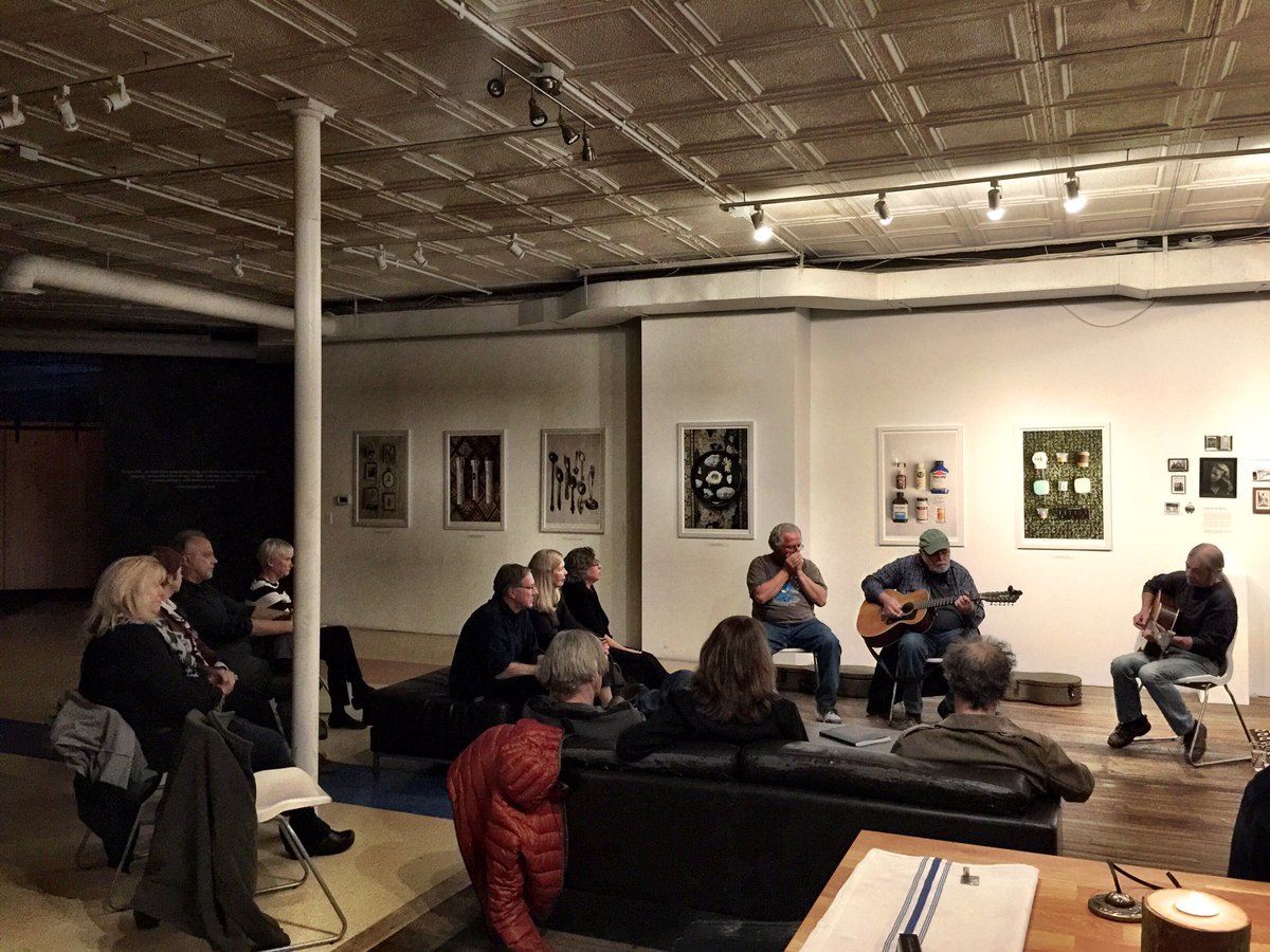EngineBiddeford's tweet photo. Open mic-free nights are starting to catch on. #feedtheengine #biddeford https://t.co/fiXxBVyPeN