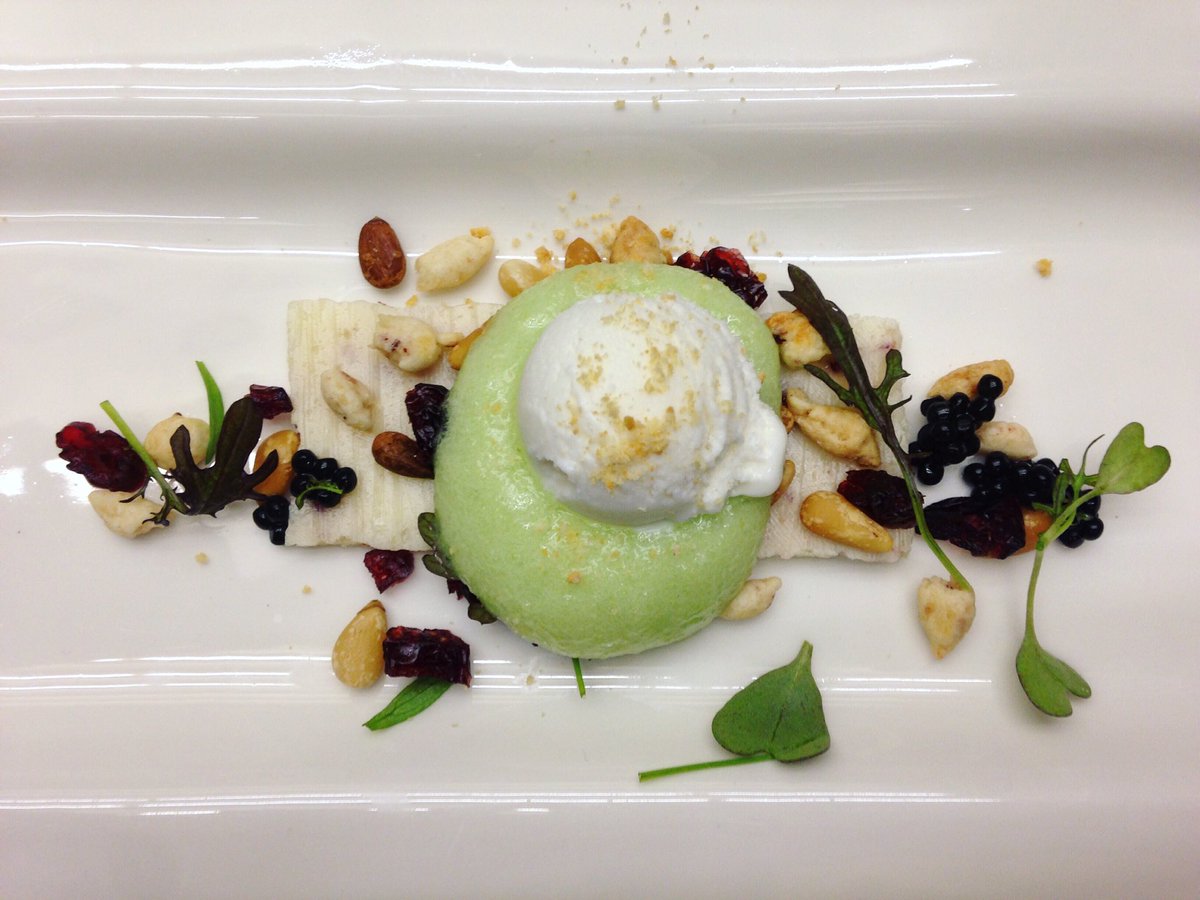 ainaralo's tweet image. El postre salado de #rubentrincado @mirador_de_ulia en el #worldcheeseawards #equilibrio #queso #gazta #puedomorirtranquila @IntCheeseFest