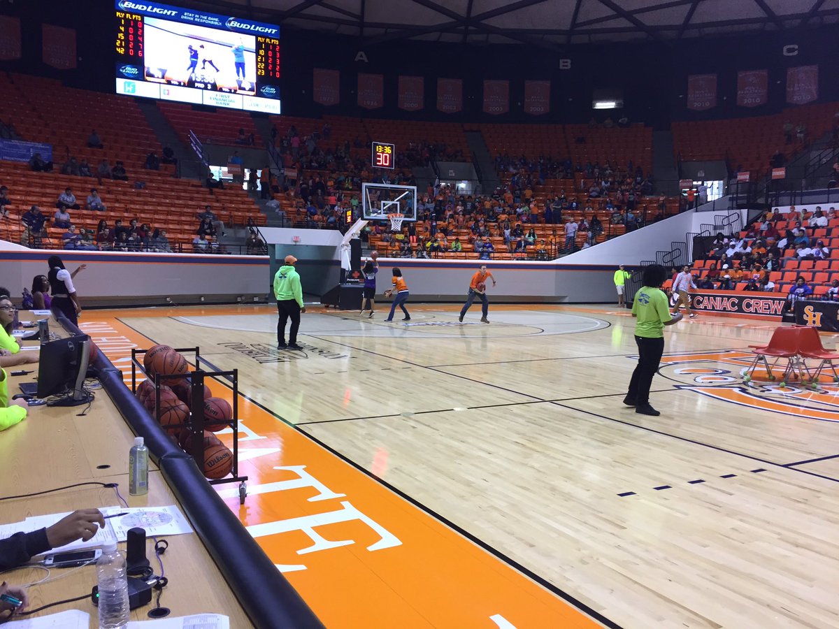 Dr Howell Wright On Twitter Musical Chair Basketball At Shsu