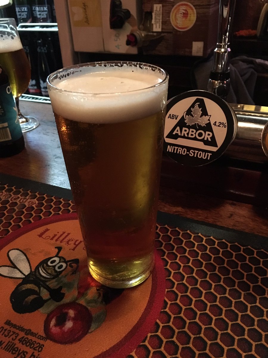 VoltaBeer's tweet photo. Can't go wrong escaping the rain with a Pale from @CrateBrewery @bristolguinea https://t.co/e6efbQ7VeP