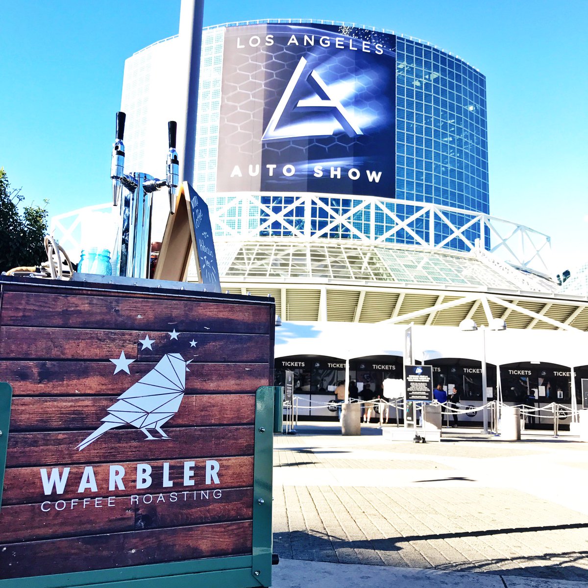 WarblerCoffee's tweet photo. Rise and shine! @LAAutoShow is here!! https://t.co/B4F0lfUPqD