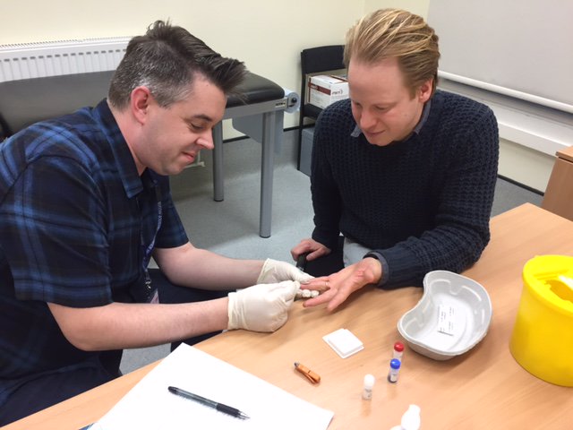 THTorguk's tweet image. Ipswich MP @ben4ipswich took a live #HIV test today showing just how quick and easy taking a test is #ImTesting #HIVTestWeek