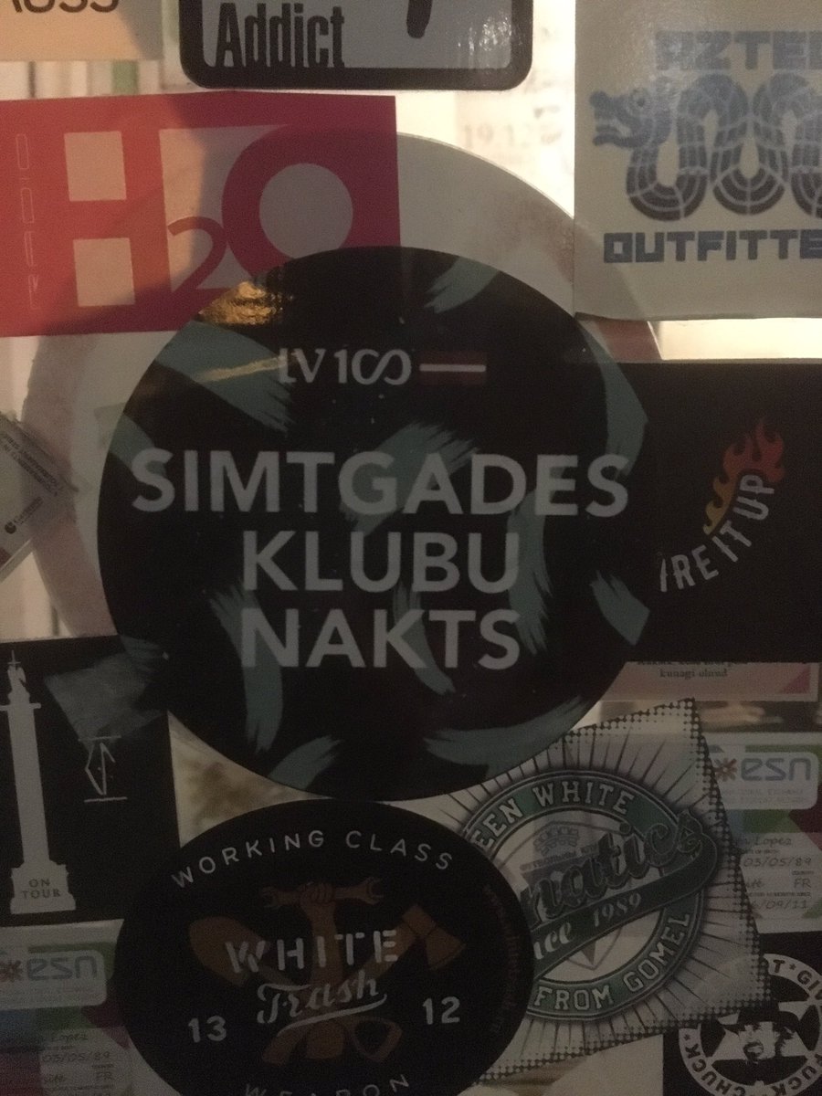 Šonakt! Un naktī Happy Hour no 01:00-02:00, kad ņemot jebkuru kokteili, otrs būs bez maksas!