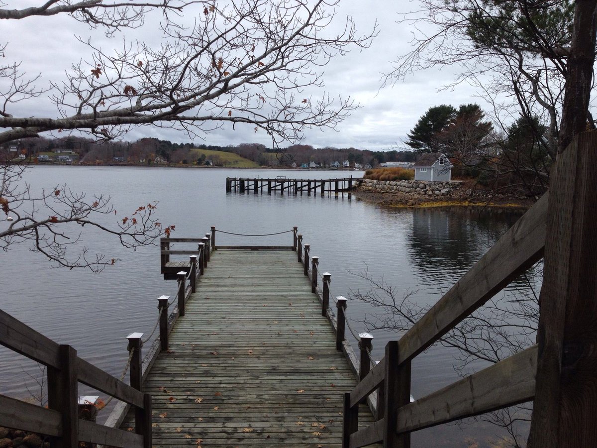 JoeTrio's tweet photo. And here's another view..so relaxing here. Perfect chill out location before our concerts. @JoeTrio @calineartists #mahonebay #NovaScotia https://t.co/FxFFS6Ewj7