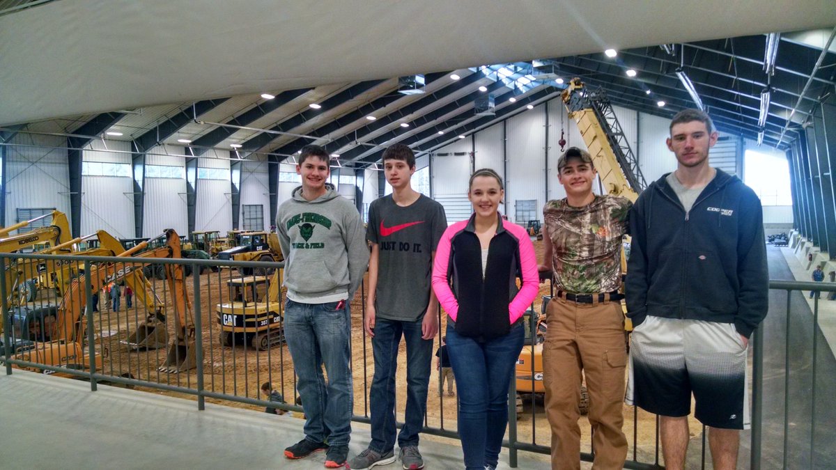 kotlowski_t's tweet photo. Students visited Wisconsin Operating Engineer Training Facility as part of post-secondary planning options. #AFHSGreenDevilPride https://t.co/msTDfxIdyW
