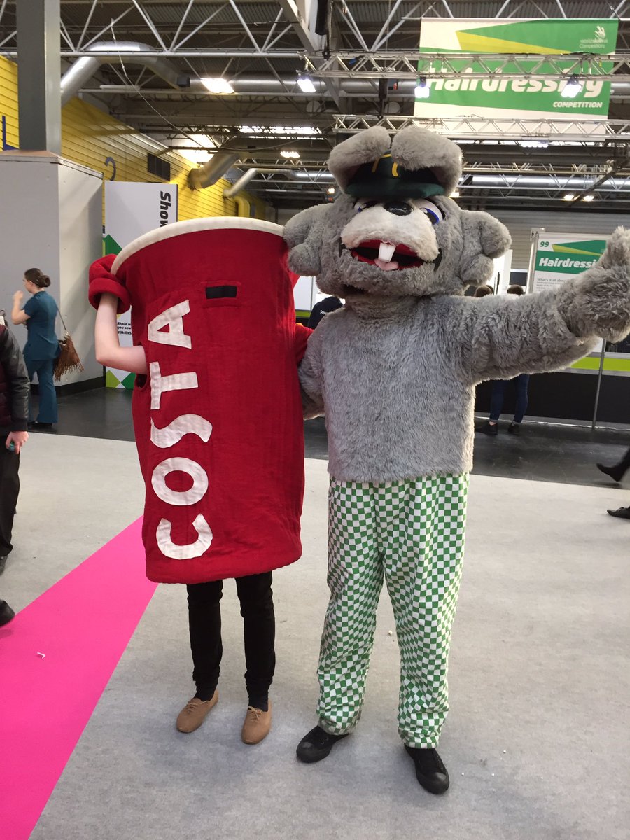 MBcareers's tweet photo. A kitchen love story "When #harvey met #costacup 😍😍 @CostaCoffee @HarvesterUK #SkillsShow16 https://t.co/EMTR8DWSaw