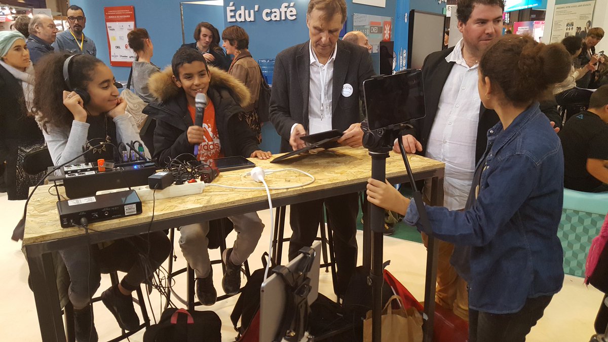 Xavdo74's tweet image. Charpak web tv à educatice !! #CLEMI