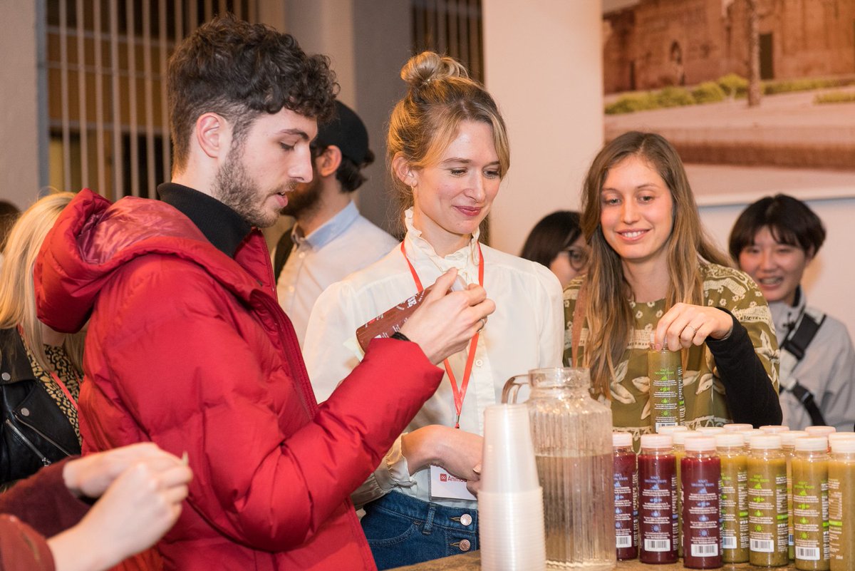 SavseSmoothies's tweet photo. #Flashback to #Sauce2 with @animadetv earlier this week, where we flipped #procrastination on its head! Looking forward to #Sauce3! 💡💭 https://t.co/D0zD2WlHcX