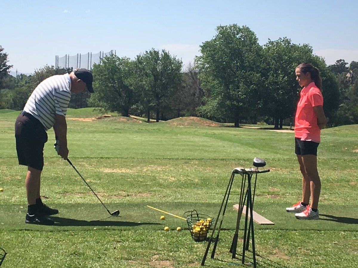TaylorMadeSA's tweet photo. Lovely day for some fittings out at @Bryanstoncc ! #TMFitting #MadetoWin https://t.co/tOryVIFITU