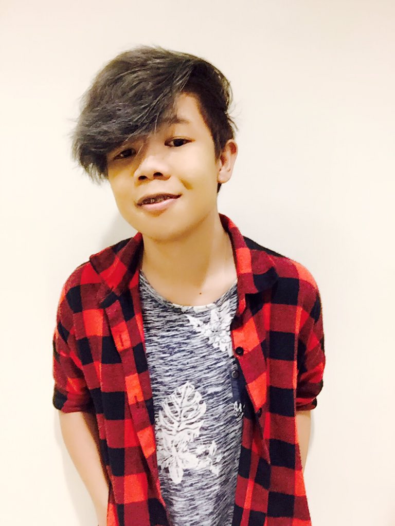 RT For Follow Back. 😍😳