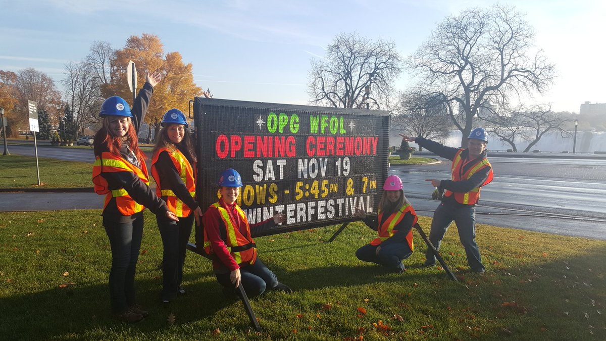 EventsTina's tweet photo. .@NiagaraParks @WinterFestival the team is setting up for tomorrow's kick off in #QVP #WFOLLive #ZeroGravity https://t.co/Ef2tNAsB6i