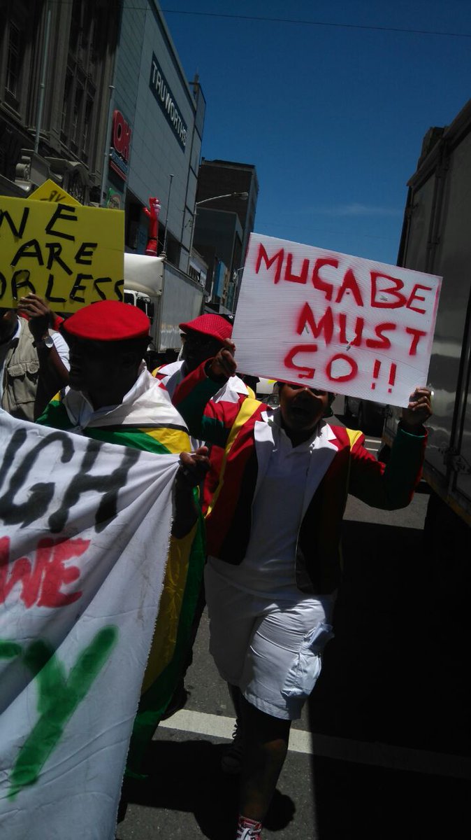 Tajamuka's tweet image. More pix coming in @ZaklinyK #MunhuWeseMuRoad Thanx Durban guys #NoToBondNotes