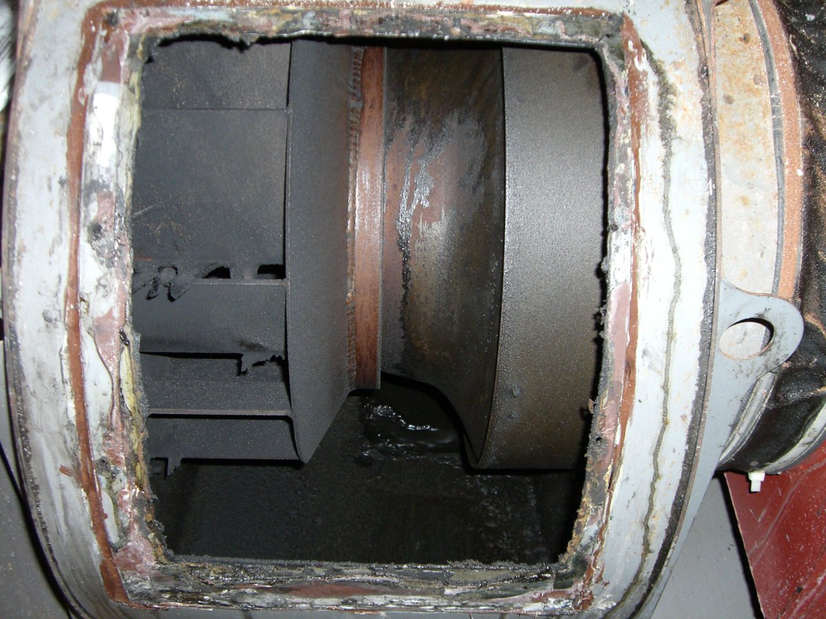 dcsblackpool's tweet image. Large fan cleaned this week by our team @dcsblackpool the fan is now working more efficiently.
  #Blackpool #Hotel #Takeaway #Catering