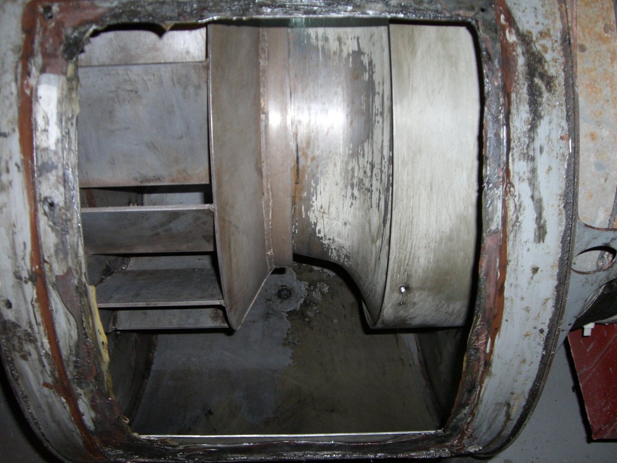 dcsblackpool's tweet image. Large fan cleaned this week by our team @dcsblackpool the fan is now working more efficiently.
  #Blackpool #Hotel #Takeaway #Catering