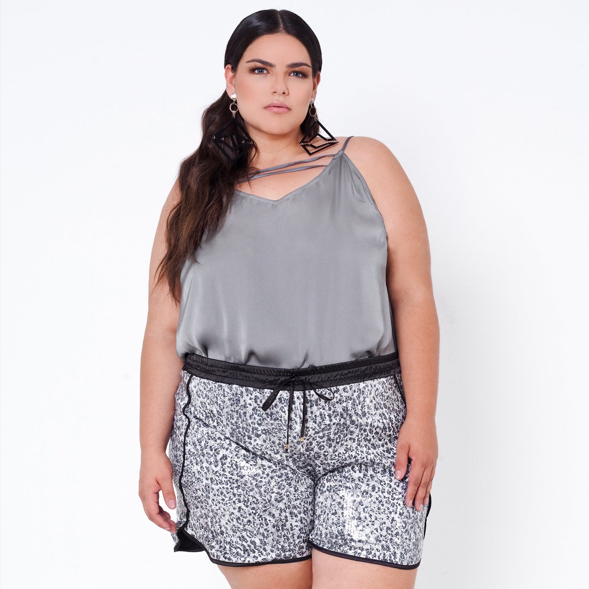 julia_plus's tweet image. Os paetês invadem até o shorts boxer para te proporcionar produções moderninhas e cheias de estilo: juliaplus.com.br