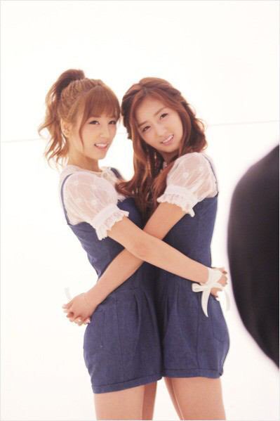 sosiyuukac's tweet photo. やっぱりこのコンビ最高だよね〜(*♥д♥*)

#チョミ
#チョロン
#ボミ
#Apink
#Apink好きな方と繋がりたいのでApink好きな方はRTお願いします https://t.co/1vYklY9guD