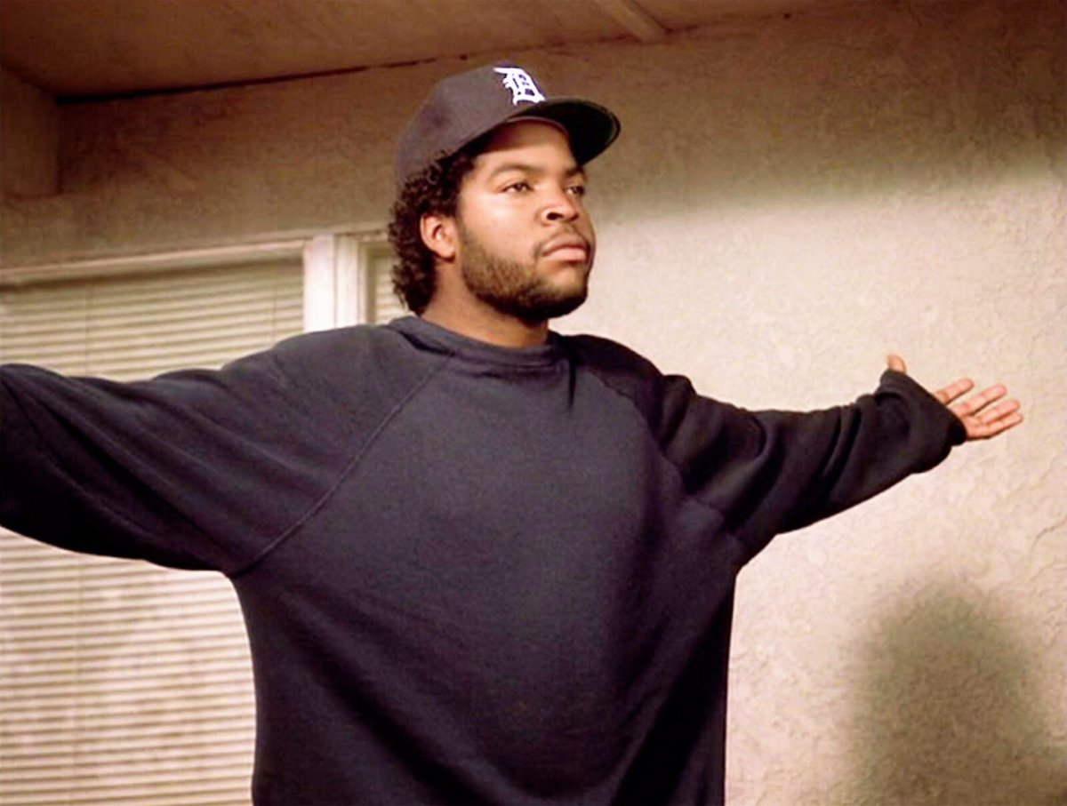 NejiSen's tweet photo. When you with the nigga that owe you money and he start talking about Black Friday deals https://t.co/kT7jiXbxUC