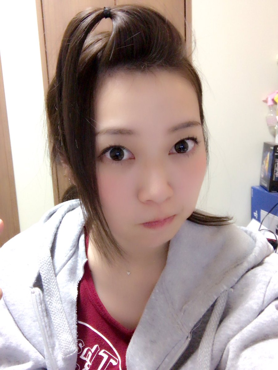 とっと בטוויטר 前髪ちょんまげ出来るくらい長くなった