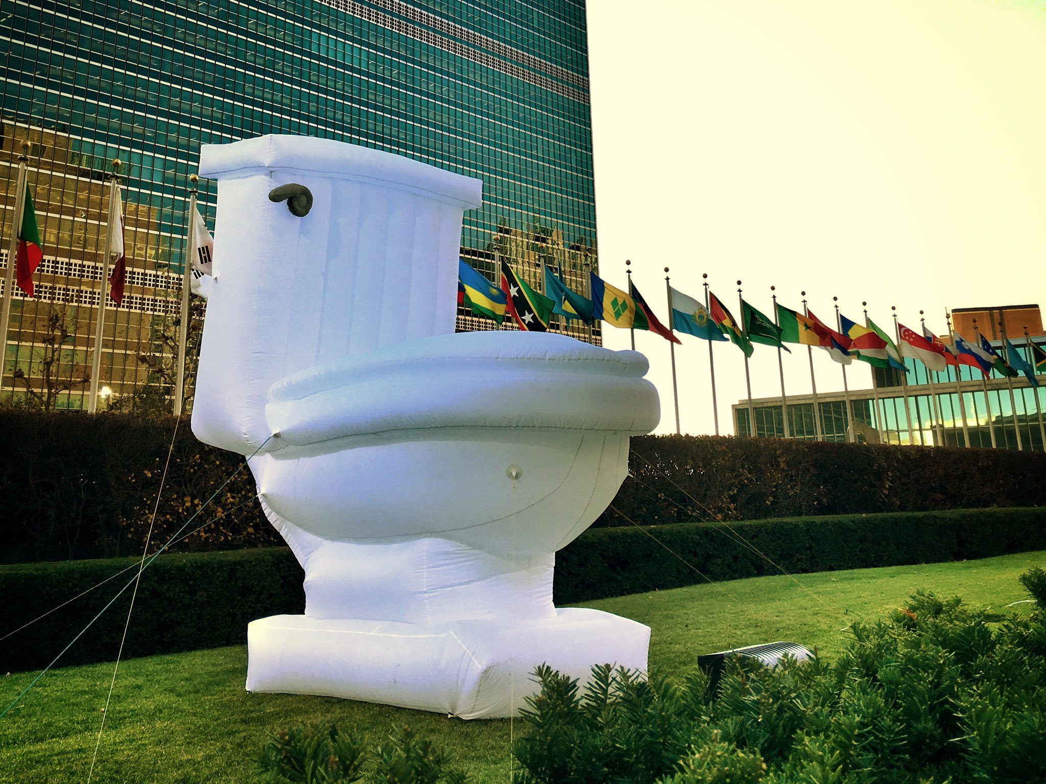 Inflatable 2024 toilet seat