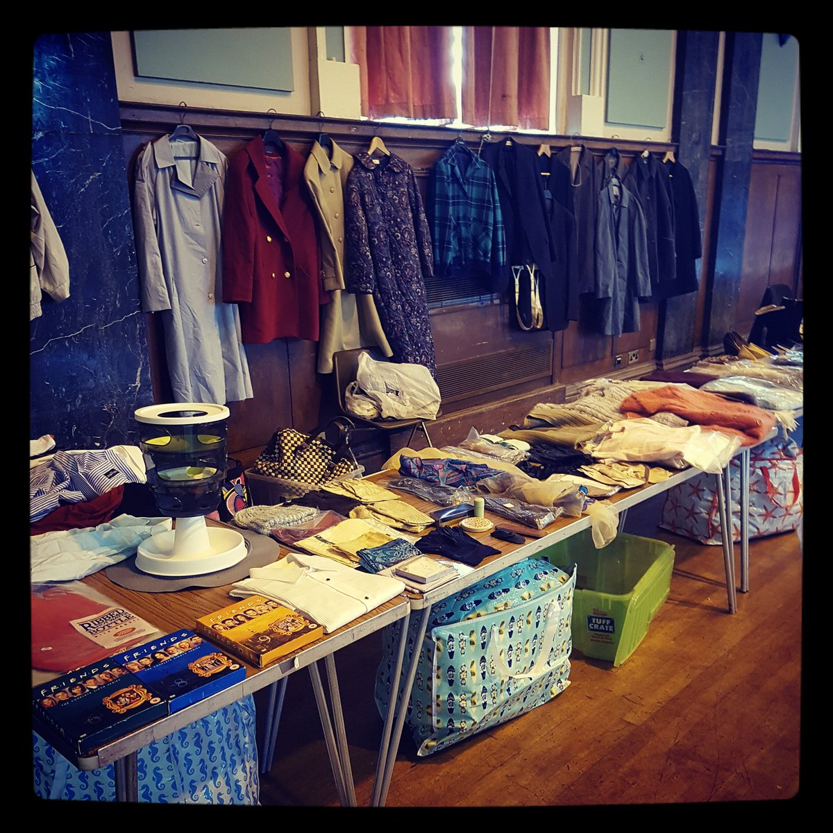 TqSundayCarboot's tweet photo. Torquay town hall carboot on Sundays #carboot #carbootsale #torquay #whatson #activities #childfriendly #market #bargains #sale #carbooty https://t.co/7XlO8gd9F2