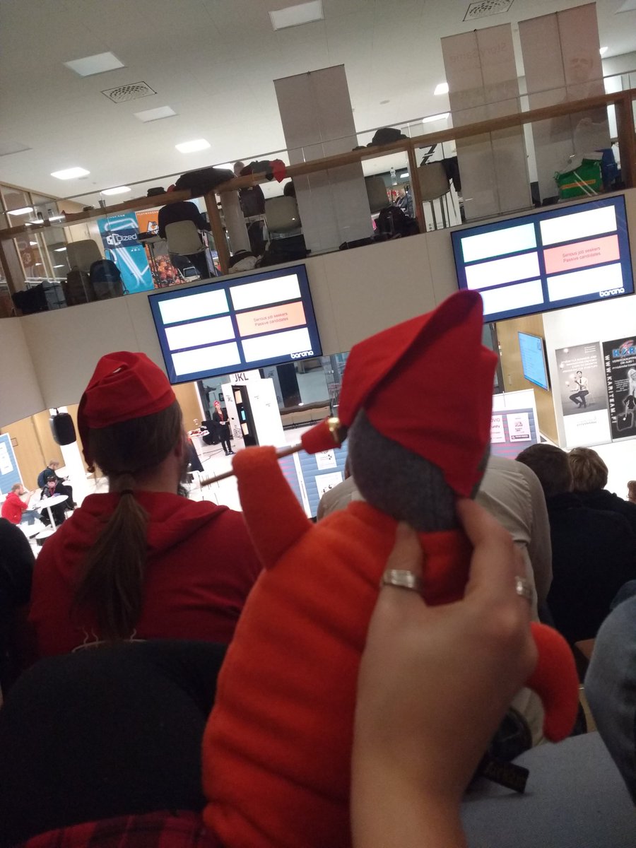 moonatees's tweet photo. Trying to not slide at #XmasJKL  @ExpaJKL  #moonateessliding https://t.co/TDhaP694PK