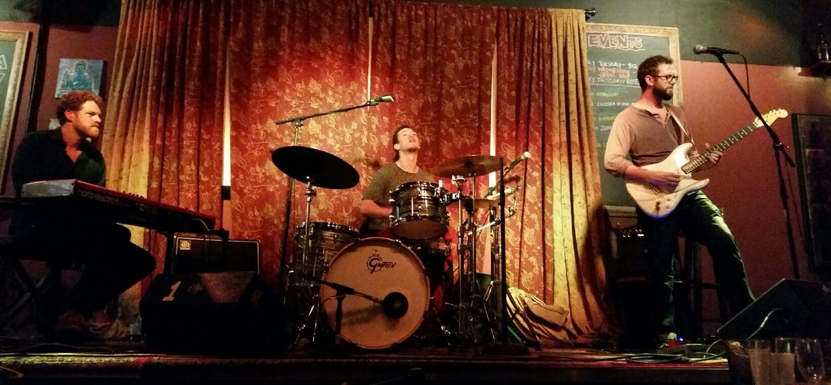 SoundcheckMIA's tweet image. .@wynwoodyard, #miamimade music venue, celebrates 1 yr anniv. #LemonCityTrio takes stage 2night: bit.ly/2gntN6t @AaronGlueckauf