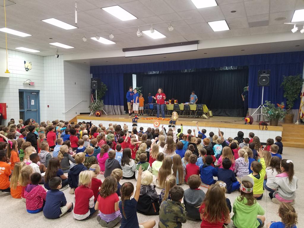 BPAPrincipal29's tweet photo. PBIS rewards day for our Roaring Panthers @TommySmithElem. These students exemplify our ROAR expectations daily! #panthersroar #PBIS https://t.co/YYnvqfIfNX